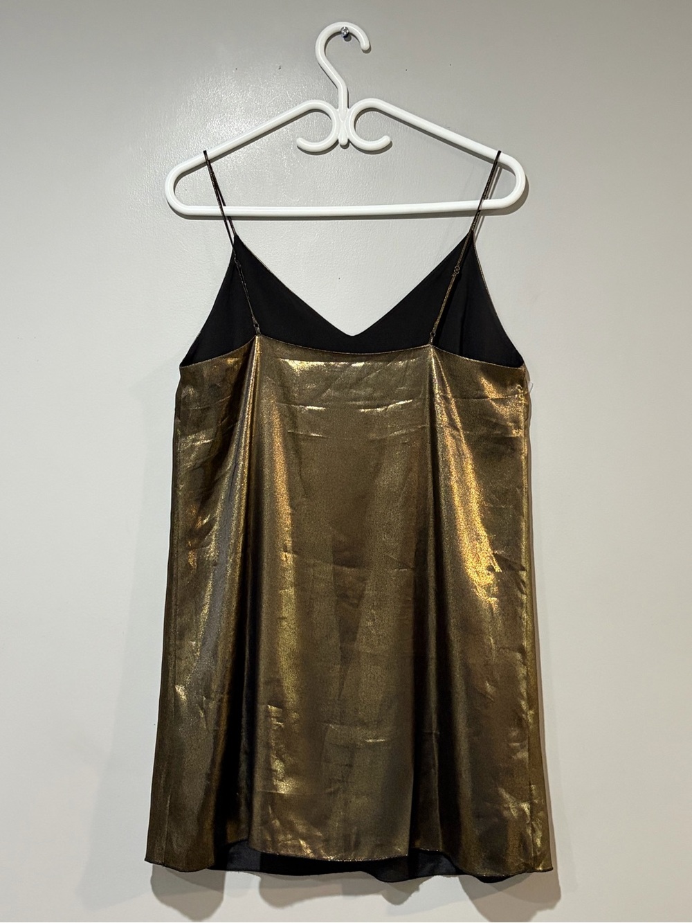 Aritzia WILFRED Free Broué Gold Metallic Slip Dress Size M - Picture 7 of 11